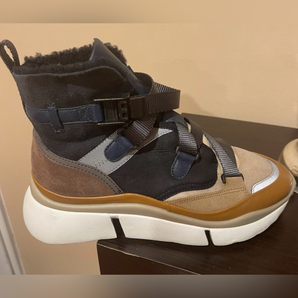 Chloé High-Top Sneakers 7 - Picture 8 of 16